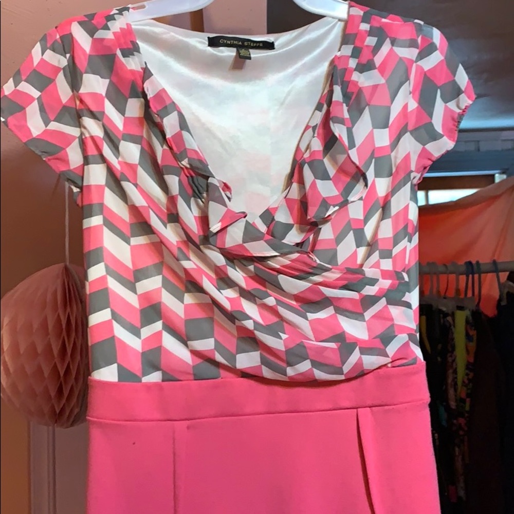 Women’s dress